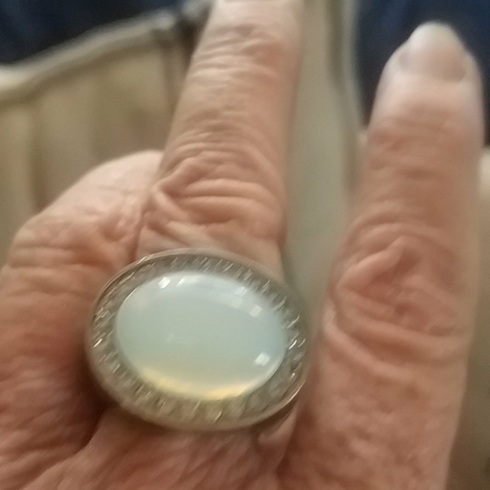 Moonstone Ring - Picture 6 of 6